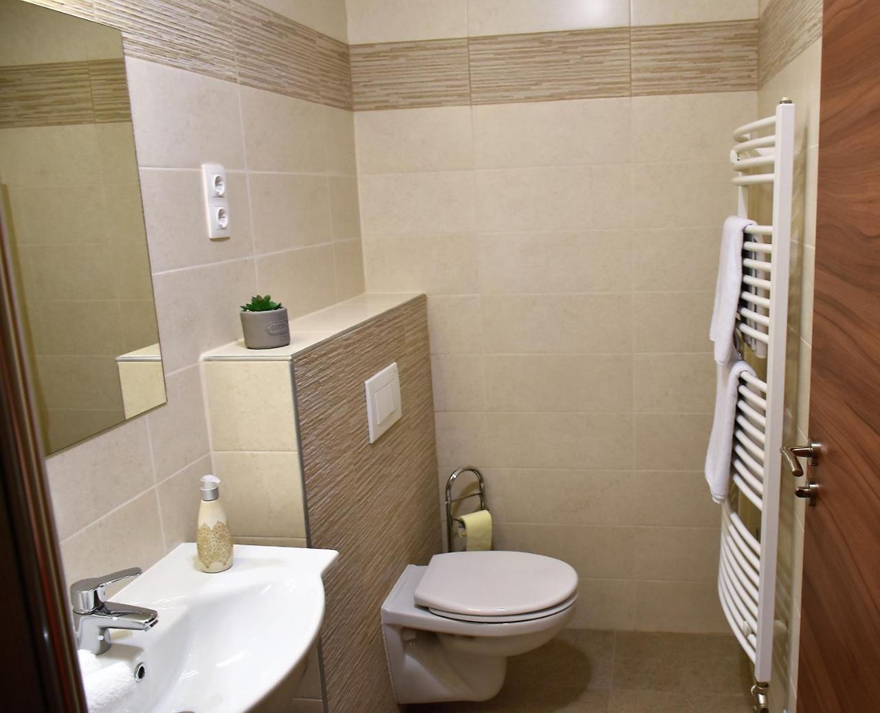 Hotel La Mia Casa Vendeghaz Kaposvár Zewnętrze zdjęcie