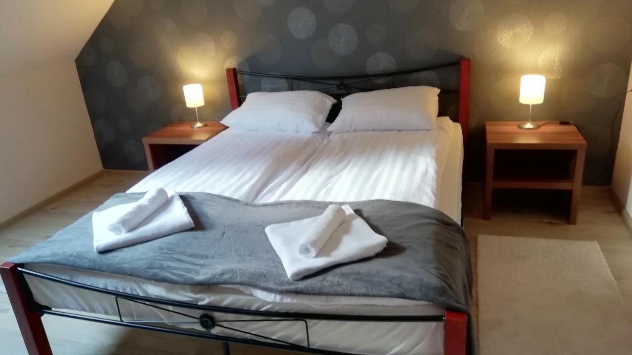 Hotel La Mia Casa Vendeghaz Kaposvár Zewnętrze zdjęcie